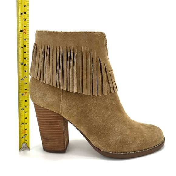 Neiman Marcus Avale Tan Ankle Boot Size 8 Suede Fringes Block High Heel Bootie - Picture 8 of 15